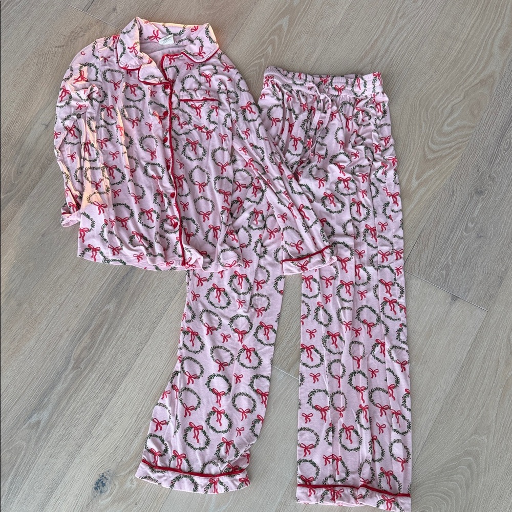 Spearmint Love Christmas pajamas